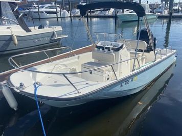 2022 Boston Whaler 170 Montauk