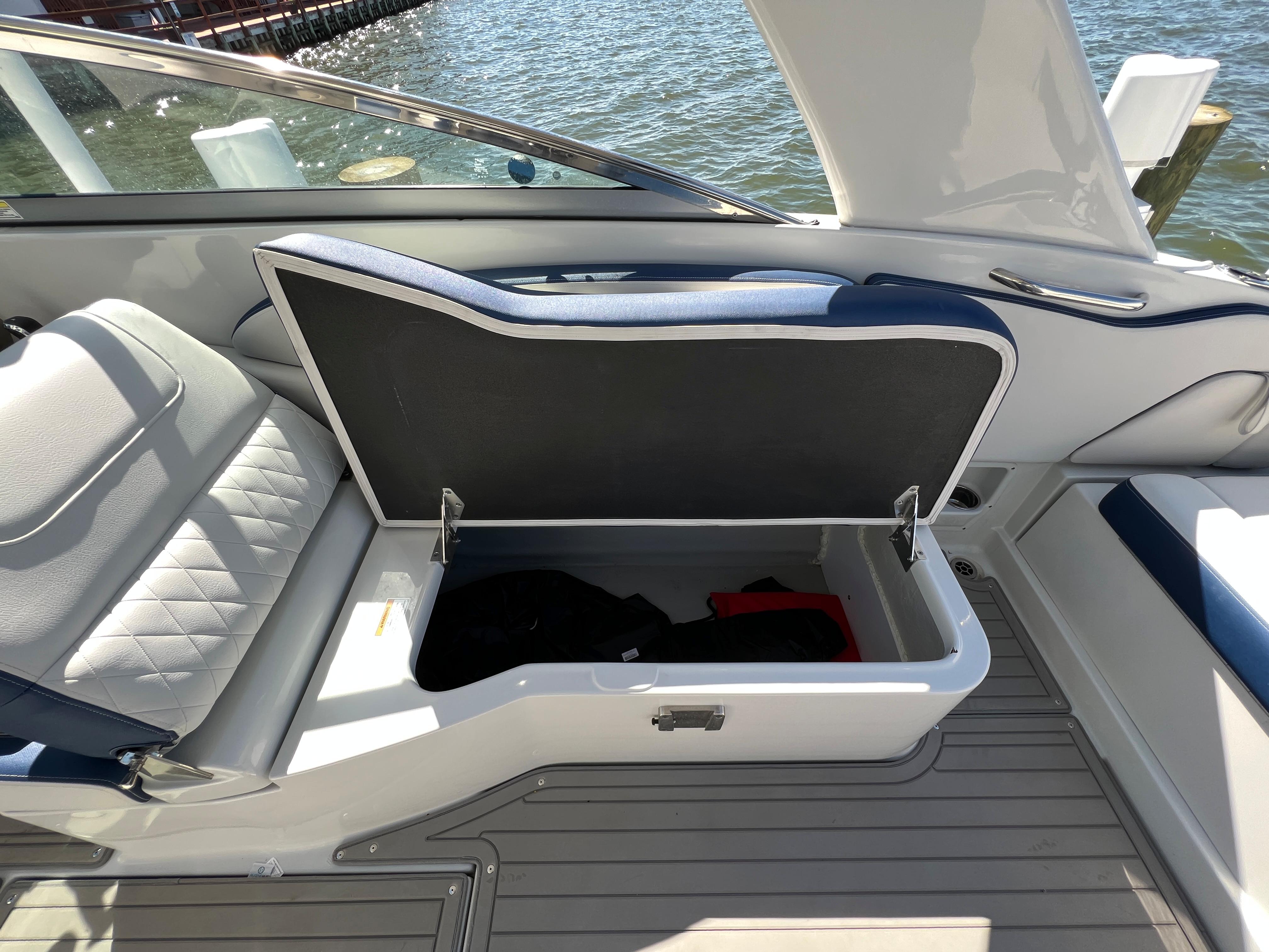 2022 Crownline E305 XS Port Cockpit Seating Storage