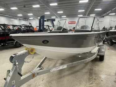 2023 Crestliner 1750 Super Hawk