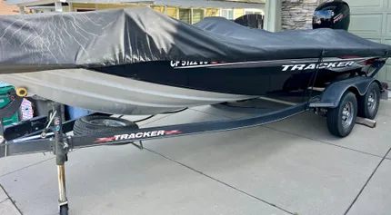 2022 Tracker Pro Team 195 TXW