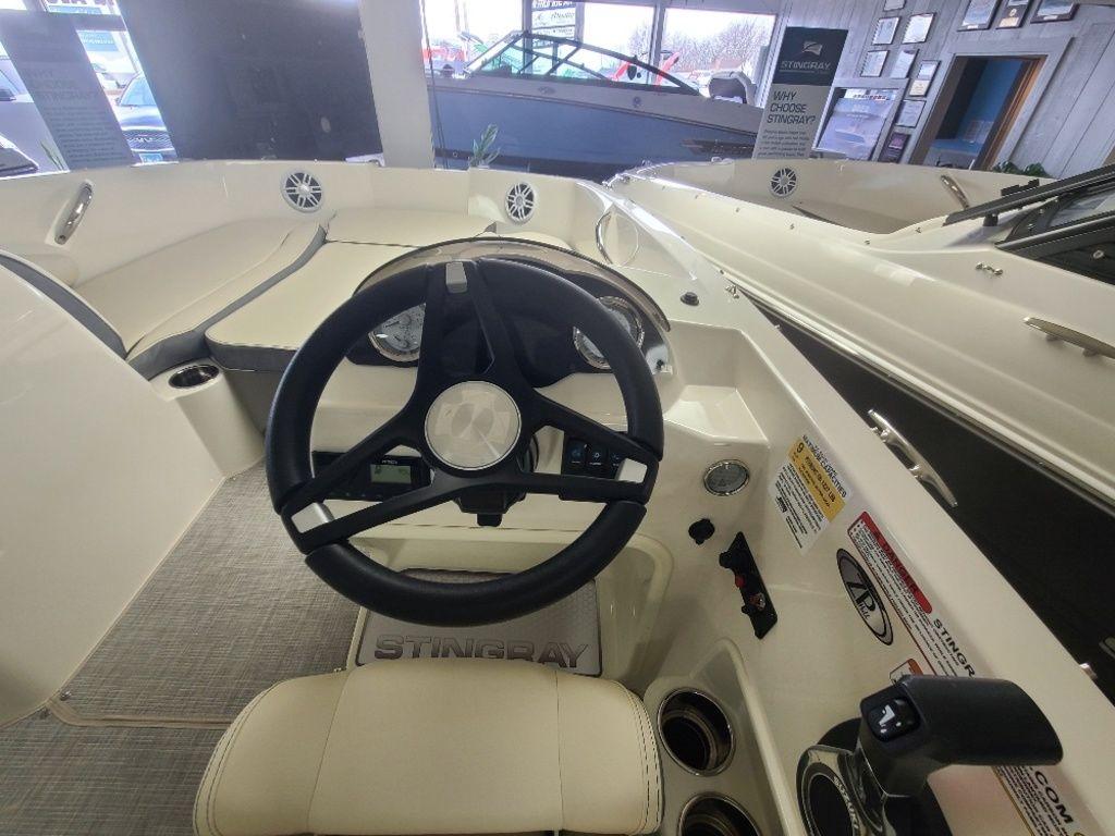 New 2023 Stingray 182SC, 60041 Fox Lake - Boat Trader