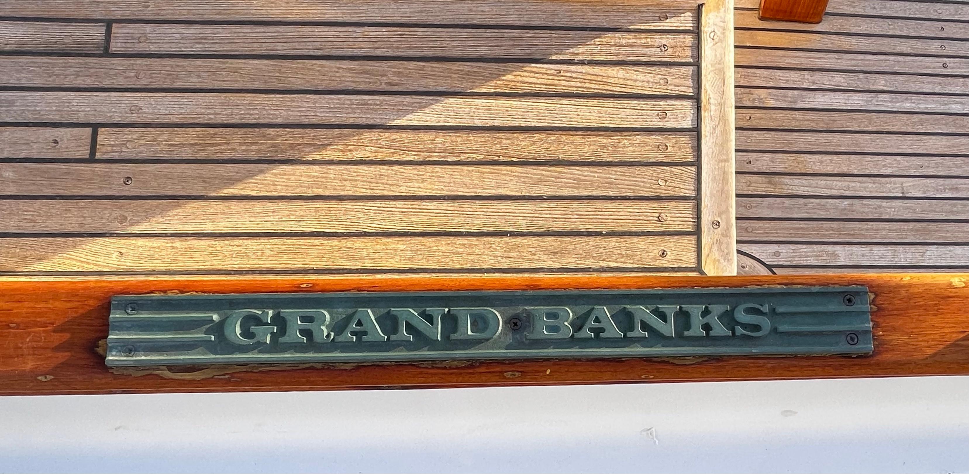 1988 Grand Banks 32
