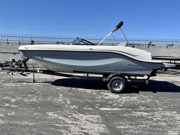 2023 Bayliner DX2050