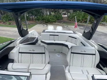 2018 Sea Ray SLX 310 OB