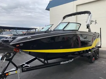 2020 MasterCraft NXT22