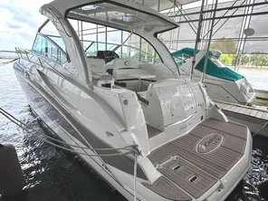 2011 Cruisers Yachts 360 Express