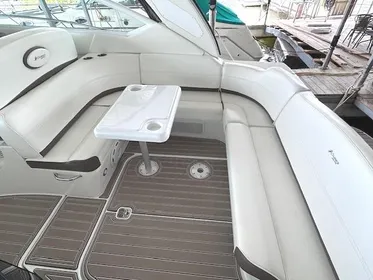 2011 Cruisers Yachts 360 Express