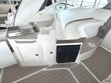 2011 Cruisers Yachts 360 Express