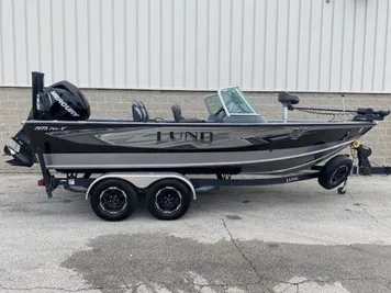 2017 Lund 1975 Pro-v