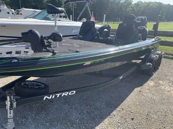 2017 Nitro ZV21