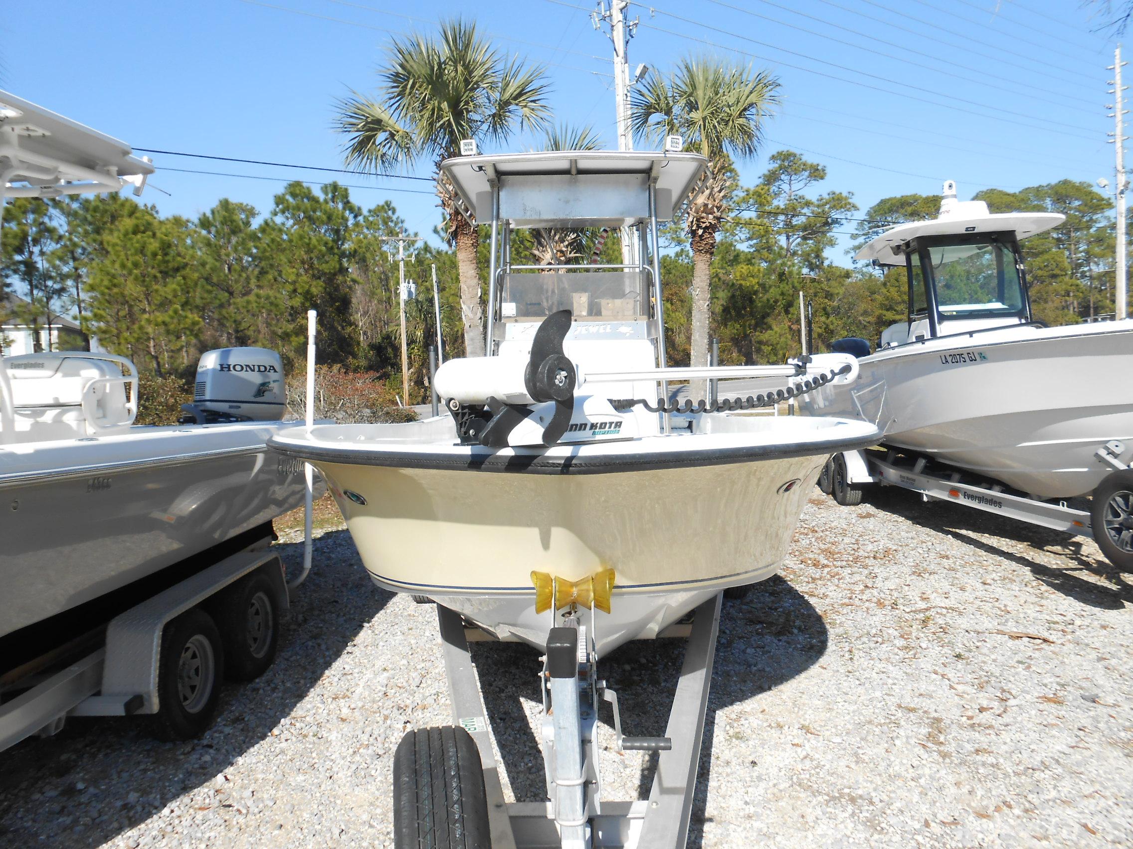 2004 Action Craft 24 Coastal Bay