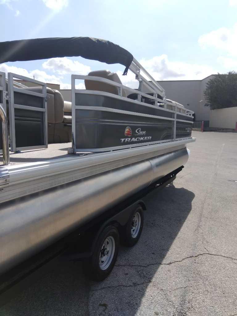 New 2024 Sun Tracker Fishin' Barge 22 DLX, 77494 Katy Boat Trader