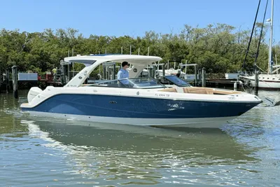 2022 Sea Ray SLX 310 OB