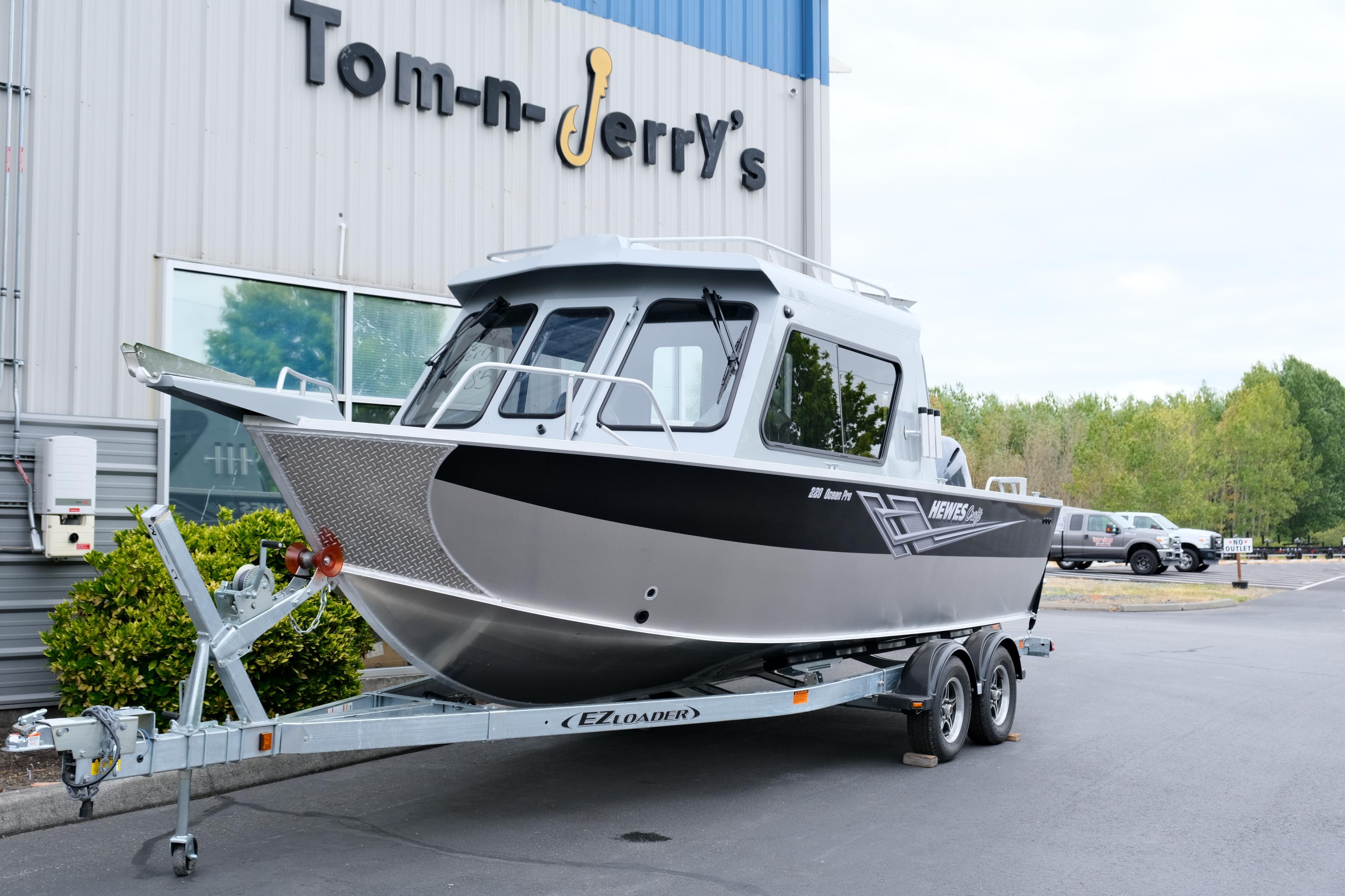 Shop New 2023 Hewescraft 220 Ocean Pro ET HT For Sale In Mount Vernon ...