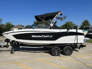 2024 MasterCraft XT20