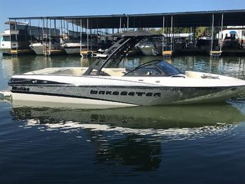 Malibu Wakesetter Lsv 247 Boats For Sale In Texas By Owner Boat