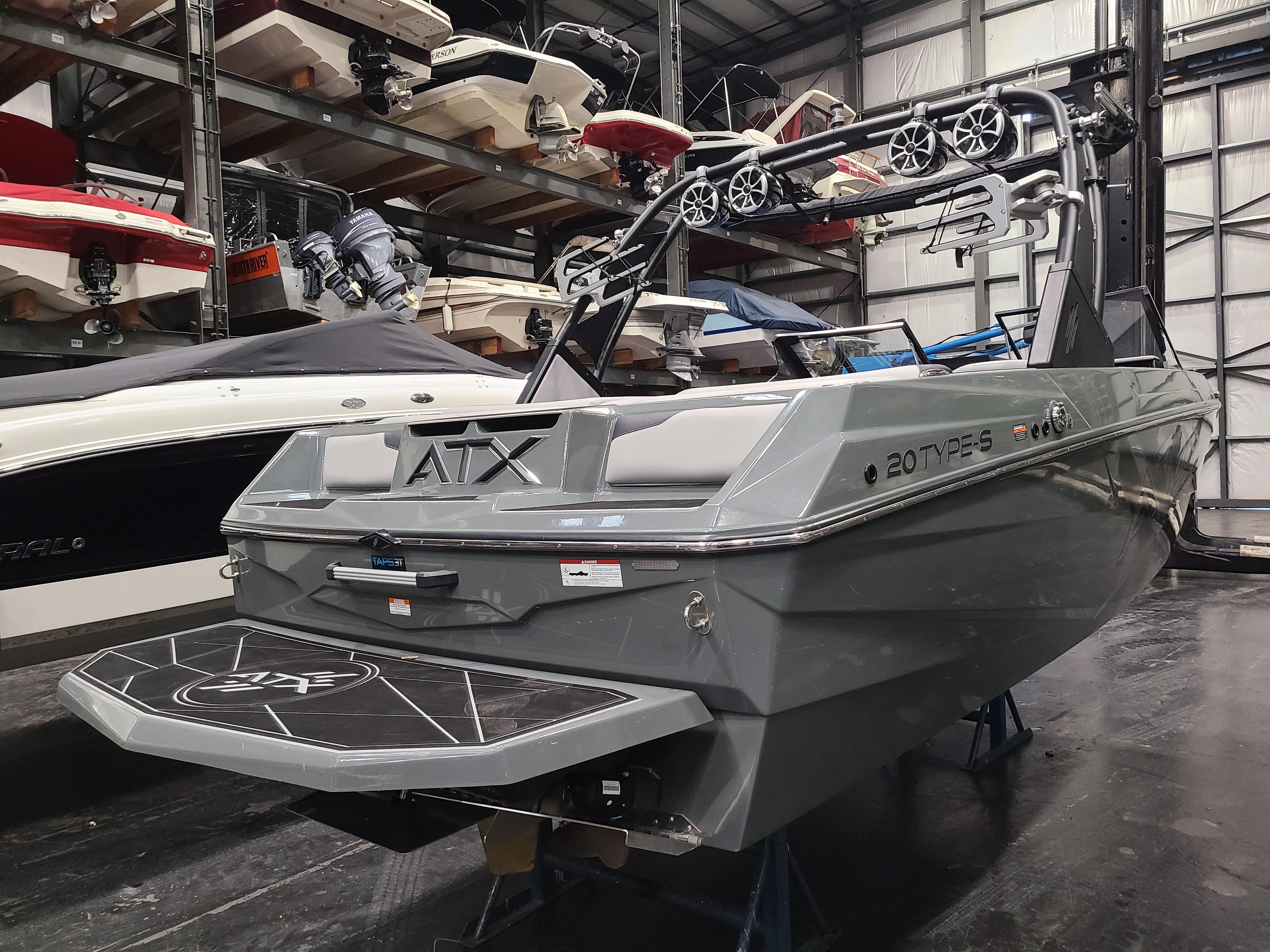 2022 ATX Surf Boats Tige 20