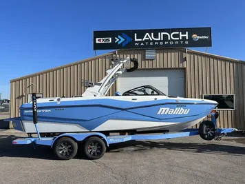 2024 Malibu 22 LSV