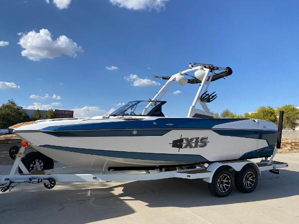 Used 2022 Axis A22, 92019 El Cajon - Boat Trader