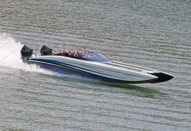 2023 Performance Powerboat P-360