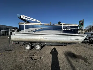 2016 Harris Cruiser pontoon