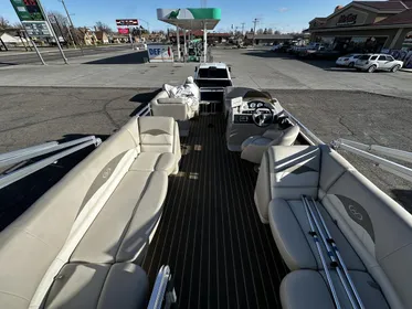 2016 Harris Cruiser pontoon