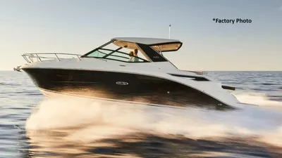 2020 Sea Ray 320 Sundancer