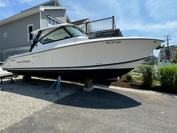 2017 Pursuit DC 295 Dual Console