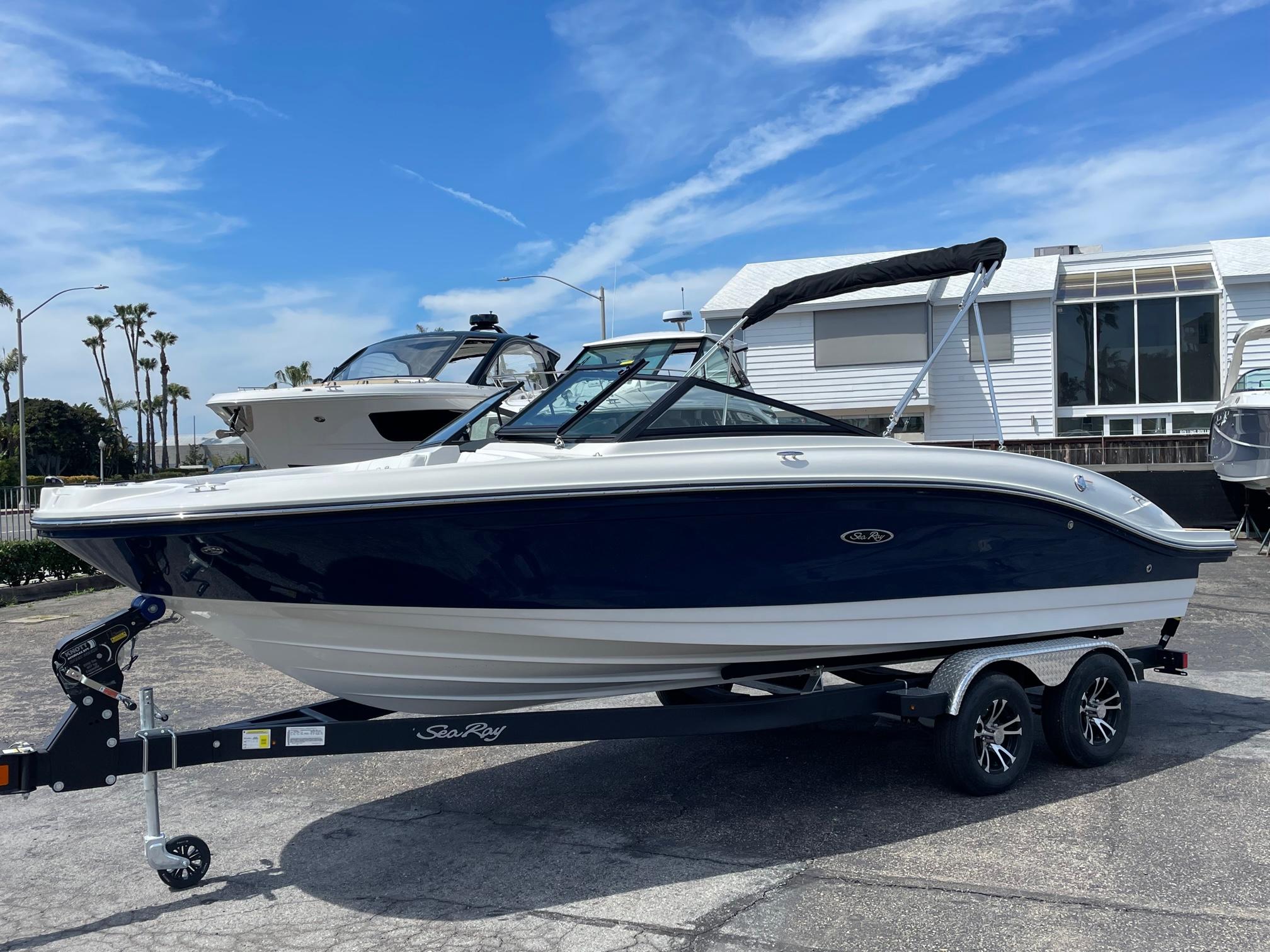 New 2023 Sea Ray SPX 210, 92663 Newport Beach - Boat Trader