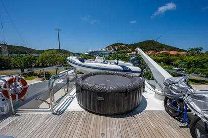 2007 Cheoy Lee Bravo Flybridge Motor Yacht