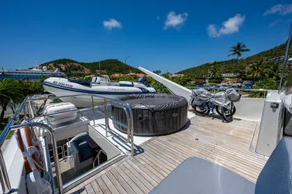 2007 Cheoy Lee Bravo Flybridge Motor Yacht