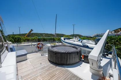 2007 Cheoy Lee Bravo Flybridge Motor Yacht