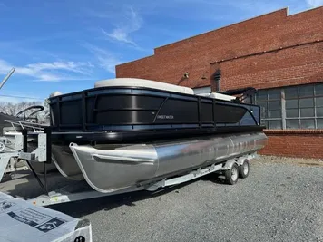 2024 Godfrey Sweetwater 2286 SFL with 150 HP Yamaha