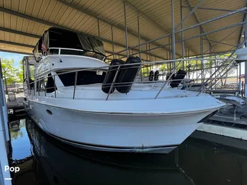 1998 Carver 405 Motoryacht