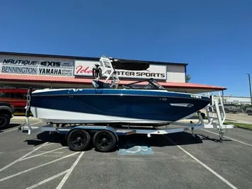 2021 Nautique G23