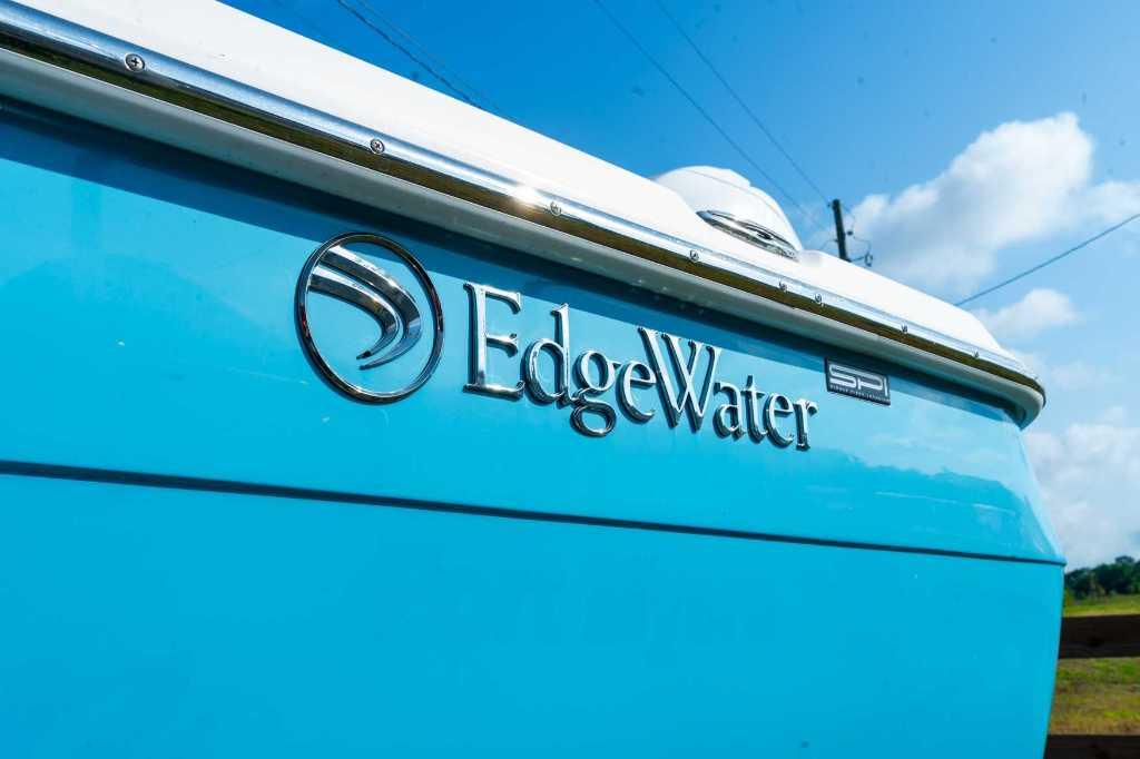2015 Edgewater 240IS