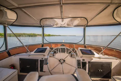 1989 Ocean Alexander 48 Flush Deck