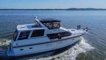 1989 Ocean Alexander 48 Flush Deck