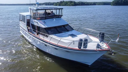 1989 Ocean Alexander 48 Flush Deck