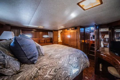 1989 Ocean Alexander 48 Flush Deck