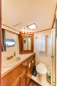 1989 Ocean Alexander 48 Flush Deck