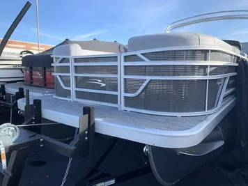 2024 Bennington 20 SVSR - Quad Bench - Pontoon