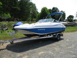 2012 Hurricane SunDeck 187 OB