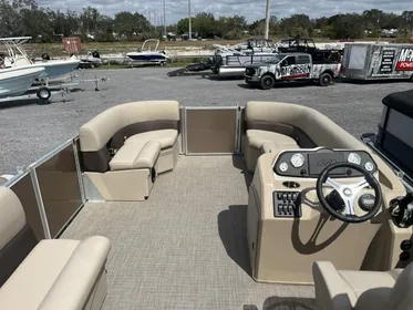 2024 Bentley Pontoons LE 180 CR