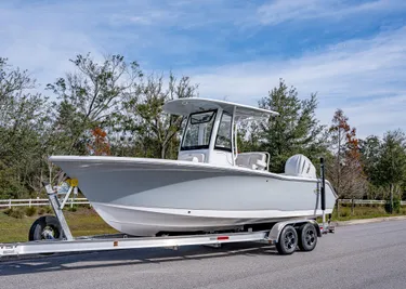 2024 Sea Hunt Ultra 239 SE