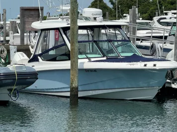 2021 Boston Whaler 280 Vantage