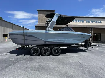 2024 Nautique G25