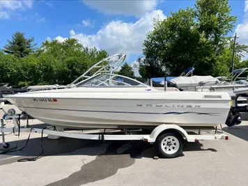 2002 Bayliner 1950CL