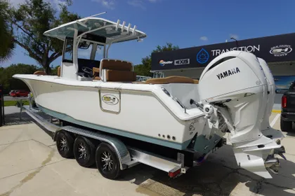 2022 Sea Hunt Ultra 305 SE