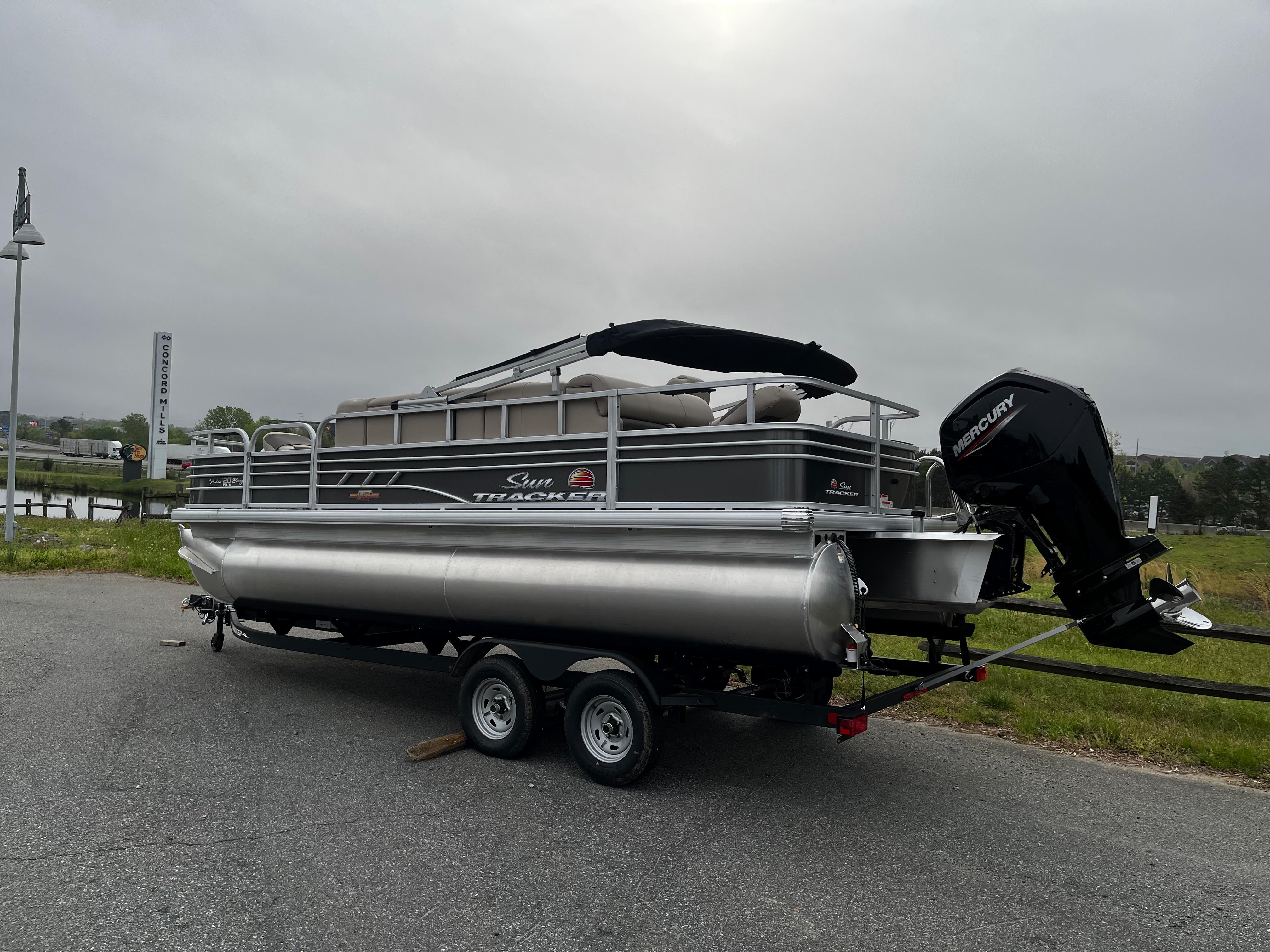 New 2023 Sun Tracker Fishin' Barge 20 DLX, 28027 Concord - Boat Trader